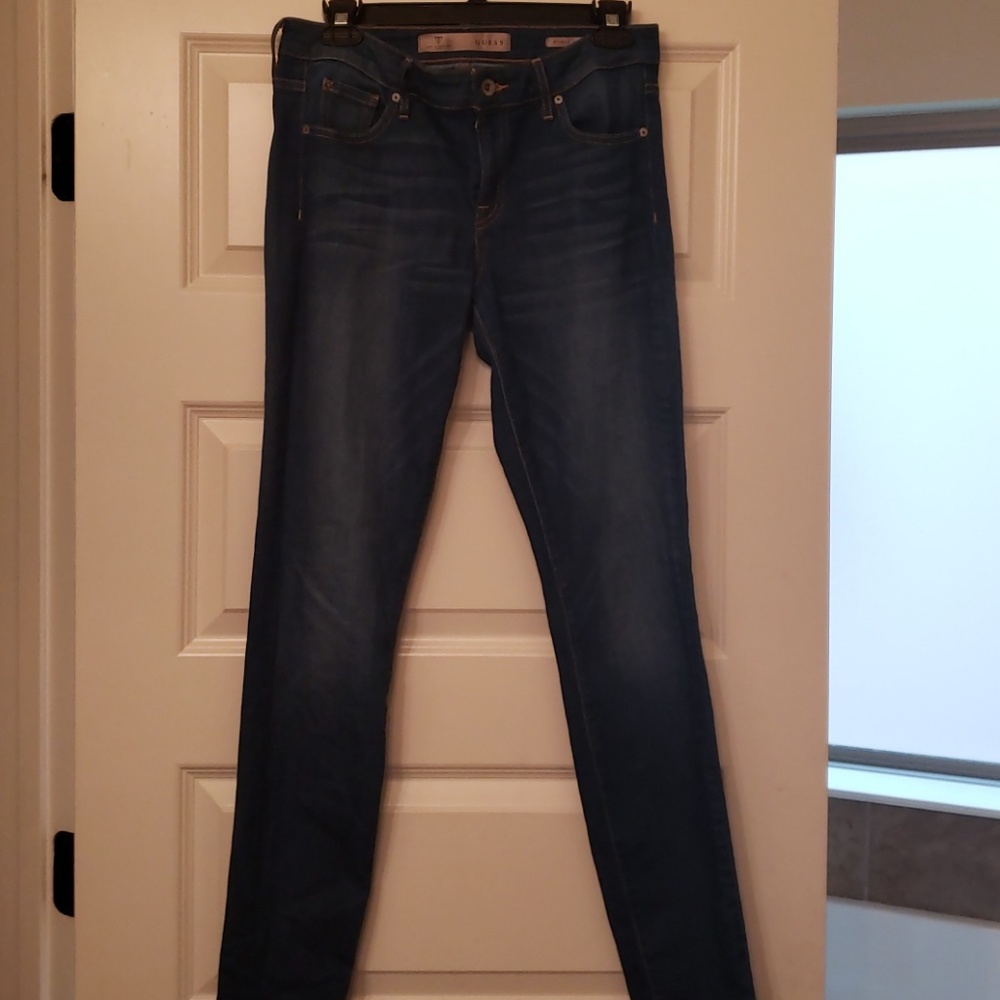 Guess power curvy mid rise skinny jeans